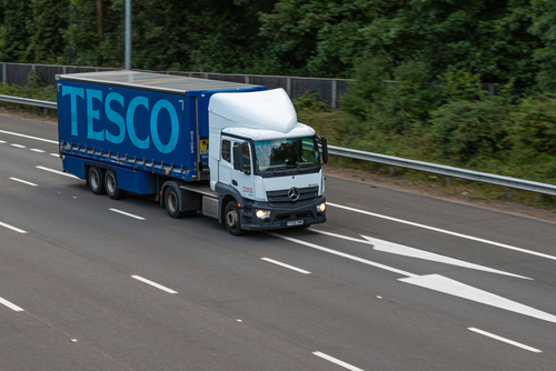 Tesco to launch fully electric HGVs 