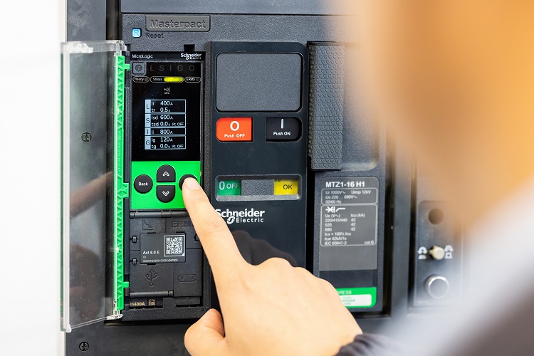Schneider Electric launches MasterPacT MTZ Active